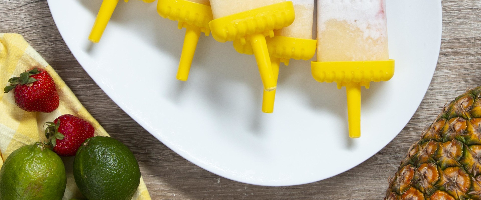 Strawberry Daiquiri Ice Pops: A Refreshing Summer Drink