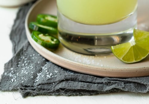 Garnishing with Lime Wedge: The Perfect Addition to Your Mangarita Recipe