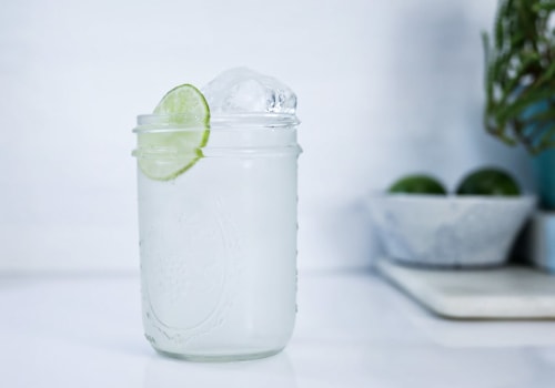 Sipping vs. Drinking Straight from the Glass: Finding the Perfect Balance for Your Mangarita