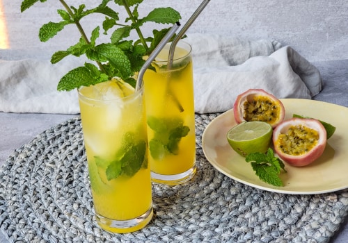 How to Make a Refreshing Dragon Fruit Mojito for the Summer Season